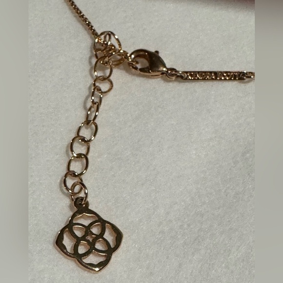 Kendra Scott Drusy Necklace Goldtone, Excellent Pre-Owned Condition 18”+ 1.5 Ext - Picture 5 of 7